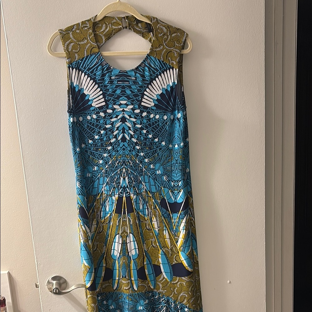 BCBGMaxAzria Blue and Gold Geometric Midi Dress